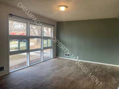 Main picture of 11009 Newton Ave