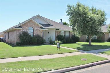 Main picture of 2805 Brompton Dr