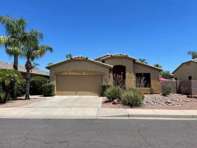 Main picture of 2114 E Cherry Hills Pl