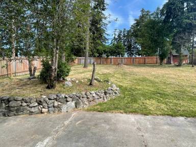 Main picture of 640 NW Hyak Dr