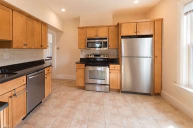 Main picture of 197 Walnut St