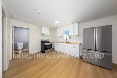 Main picture of 7721 Janet Ave