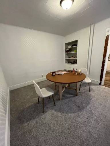 Main picture of 245 N Spring St