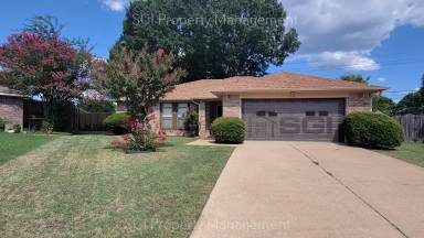 Main picture of 1100 Sandy Trail Dr