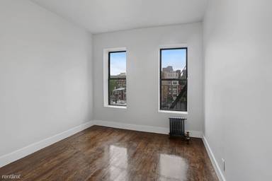 Main picture of 411 E 118th St