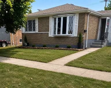 Main picture of 12941 S Saginaw Ave