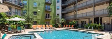 Main picture of 407 N Lamar Blvd