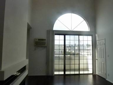 Main picture of 3648 Motor Ave