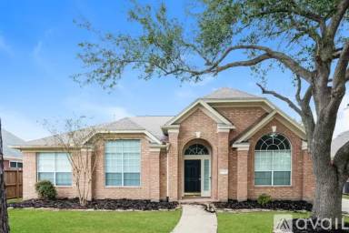 Main picture of 12730 Magnolia Leaf St