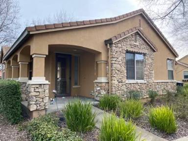Main picture of 1000 Orleans Ct