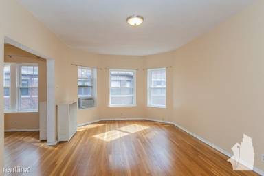 Main picture of 535 W Brompton Ave