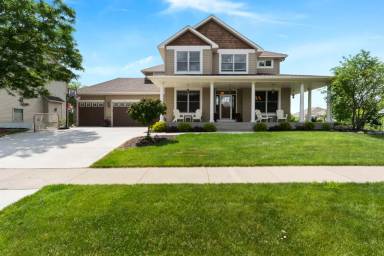 Main picture of 6895 Xanthus Ln N