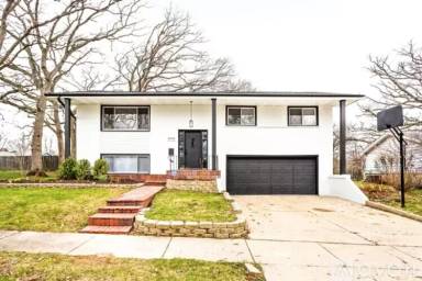 Main picture of 1034 Forest Ln