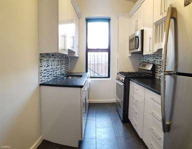 Main picture of 62 Saint Nicholas Ave