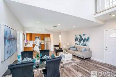 Main picture of 2560 Bancroft Dr