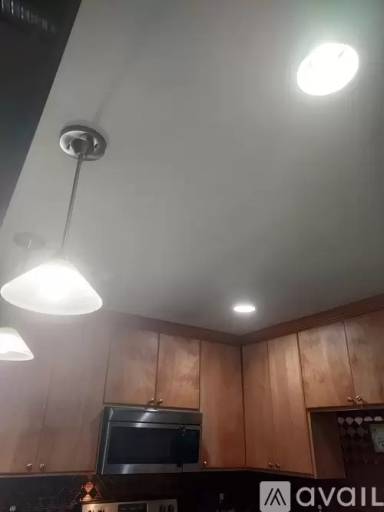 Main picture of 712 Grove Ave