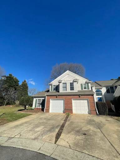 Main picture of 8743 Fox Chase Ln