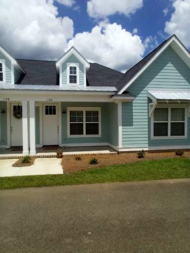 Main picture of 106 Chamberlain Trce