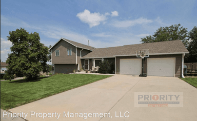 Main picture of 2321 Gallery View Dr
