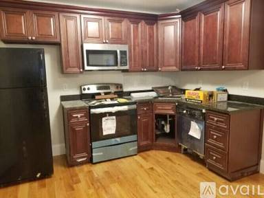 Main picture of 21 Cherry St
