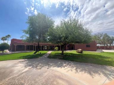 Main picture of 15487 S Avenue A