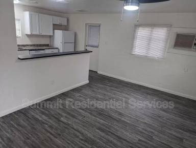Main picture of 272 E Calle Arizona