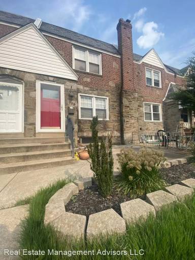 Main picture of 739 Eaton Rd