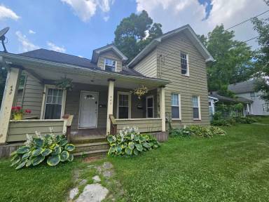 Main picture of 444 Carthage Ave