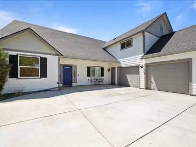 Main picture of 617 Esperanza Ct