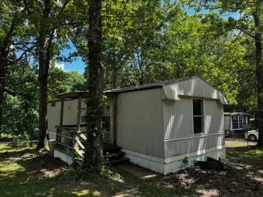 Main picture of 85 Acorn Village Ln