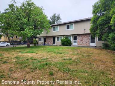 Main picture of 100 Lark Center Dr