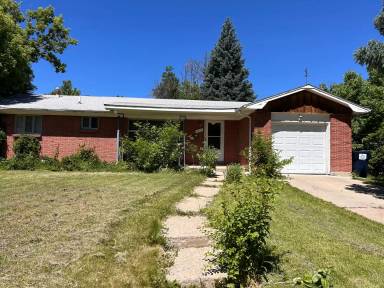 Main picture of 7249 S Sherman St