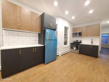 Main picture of 486 Mercer St