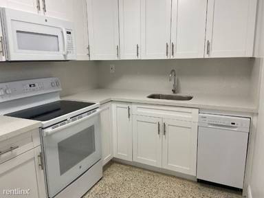 Main picture of 1370 SW 67th Ave