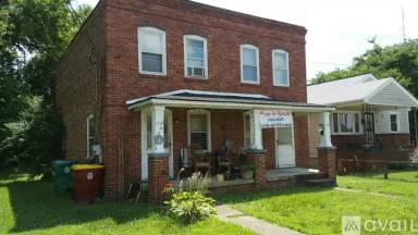 Main picture of 716 Wesley St