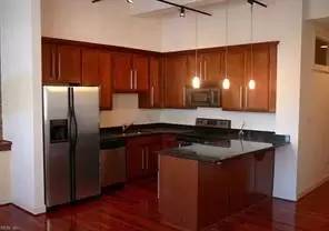 Main picture of 426 Granby St