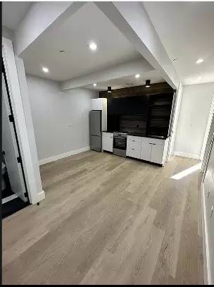 Main picture of 727 DeKalb Ave