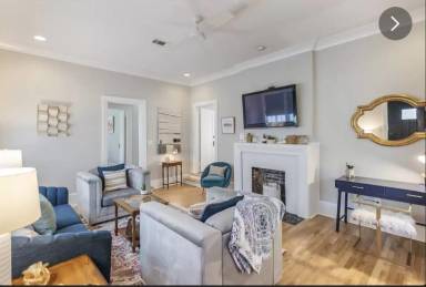 Main picture of 4041 Pine Hill Dr