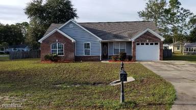 Main picture of 8 Hemlock Way