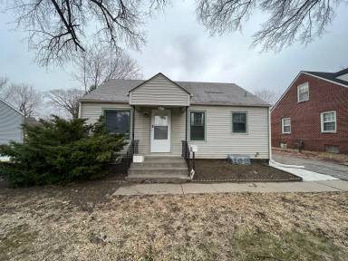 Main picture of 130 S 38th St