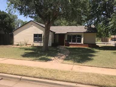 Main picture of 2608 35th St