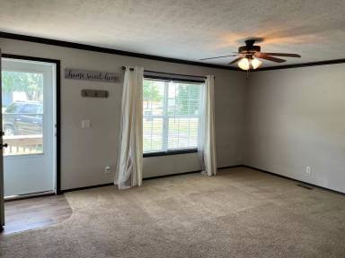 Main picture of 18 Venus St