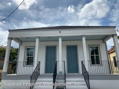 Main picture of 5314 Burgundy St