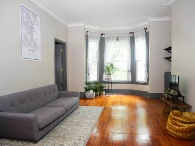 Main picture of 108 Trenton St