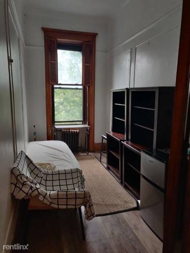 Main picture of 423 W 147th St