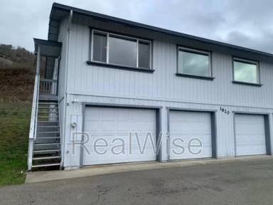 Main picture of 1820 NE Foothill Blvd