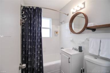 Main picture of 1113 NE 17th Ter