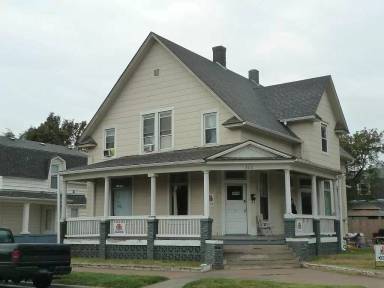 Main picture of 800 S 7th St