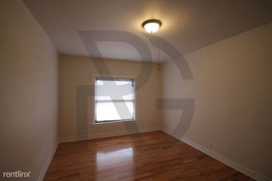 Main picture of 813 W Waveland Ave