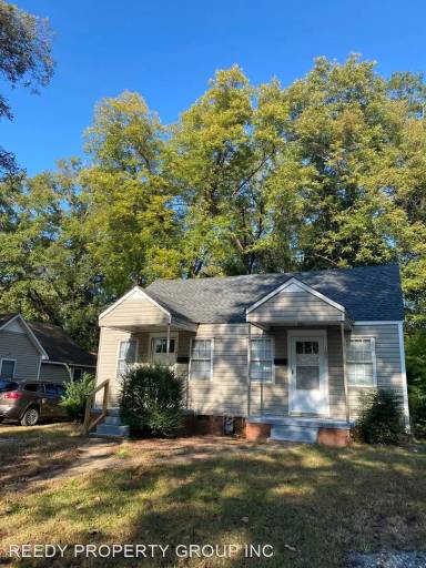 Main picture of 103 Cambridge Cir